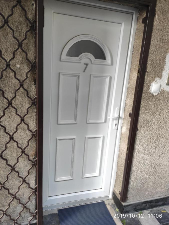 Brand New Apartment In The Center بودابست المظهر الخارجي الصورة